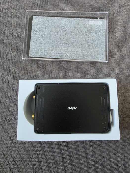 MiniWare MDP-L1060 - програмоване електронне навантаження 100 Вт