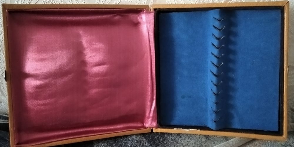 Пакувальна коробка на 12 чайних ложок 16,5*16,5*3,8(см). Вінтаж