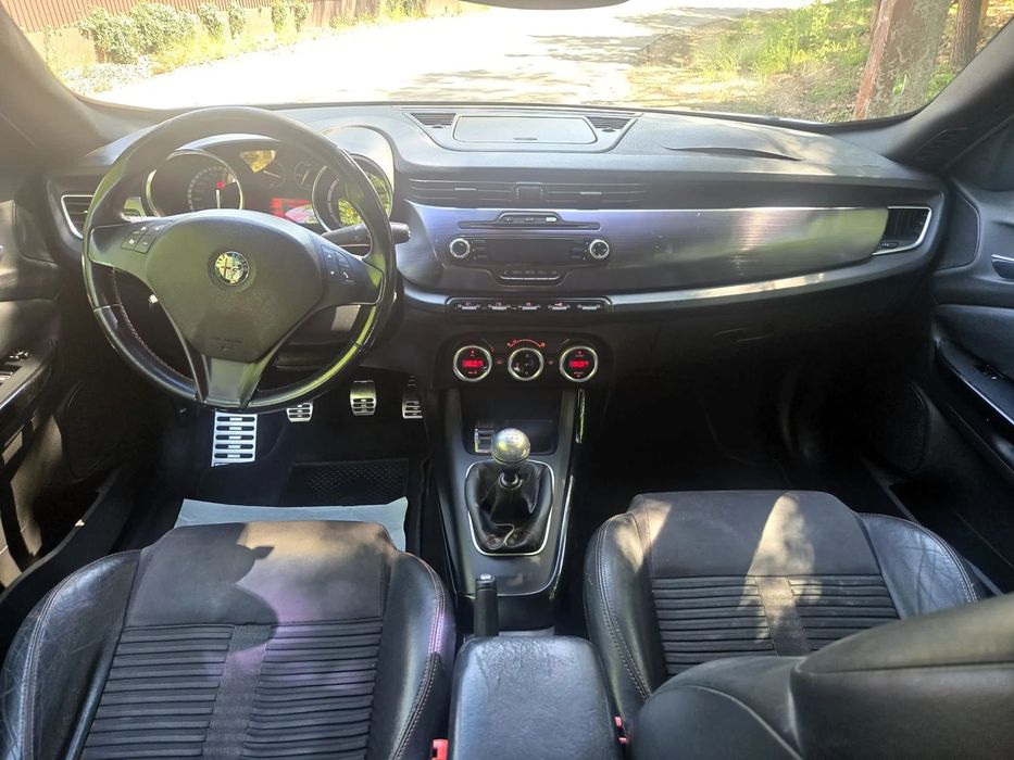 Alfa Romeo Giulietta 2.0 JTDm Progression foto 2