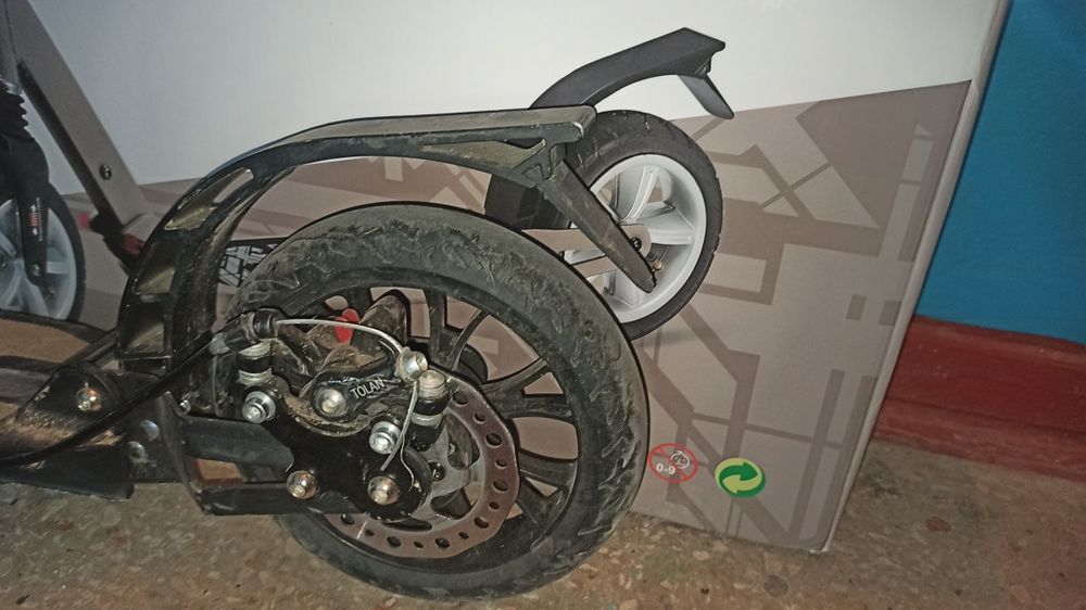 Самокат Explore scooter