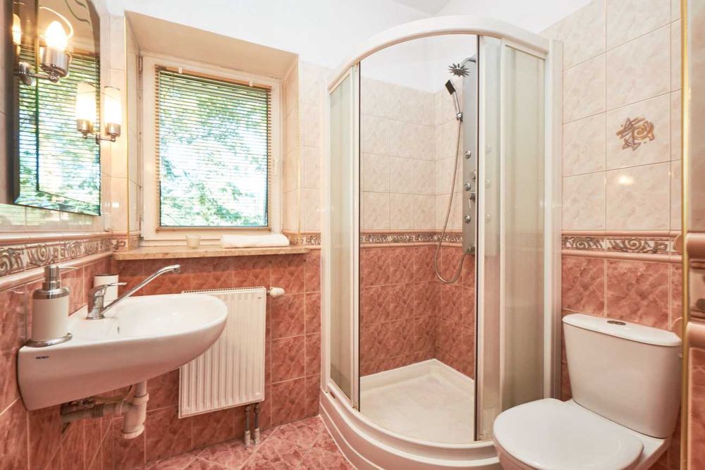 Хостел, район ВЛОХИ. 2-3-4 местные. Pokoje, kwatery, hostel - WLOCHY.