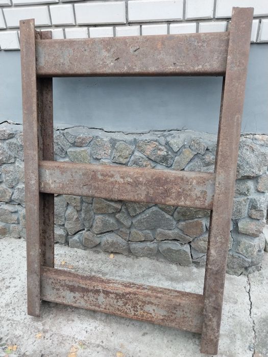 Піддон  із металу 100 х 150 см  із швелеру 160