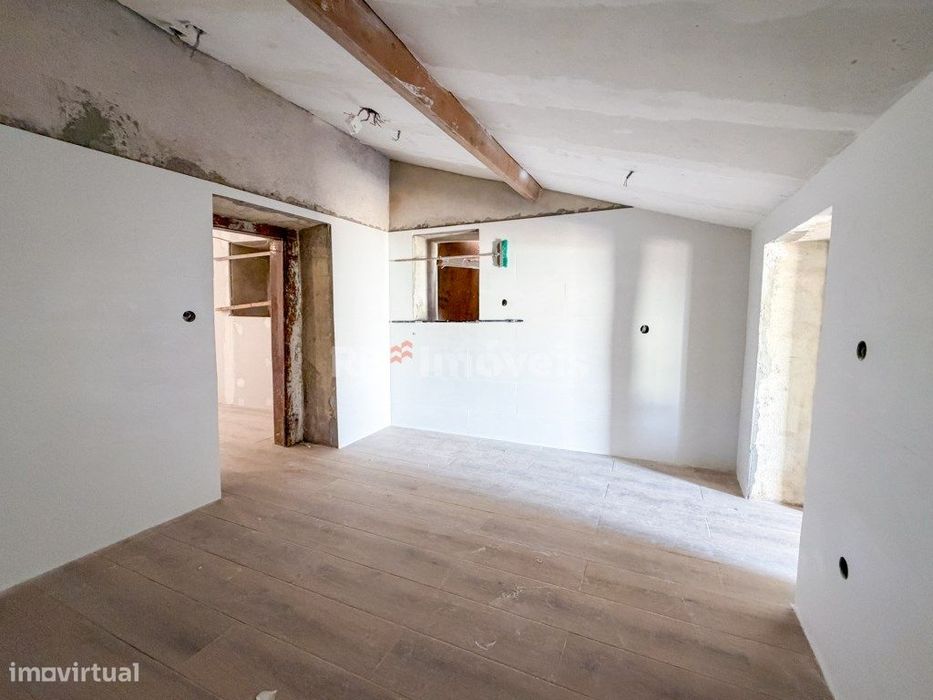 Moradia T1 em Montalvo com espaço exterior