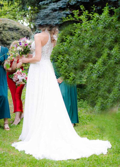 Suknia ślubna Boho, delikatna koronka, z ogonem