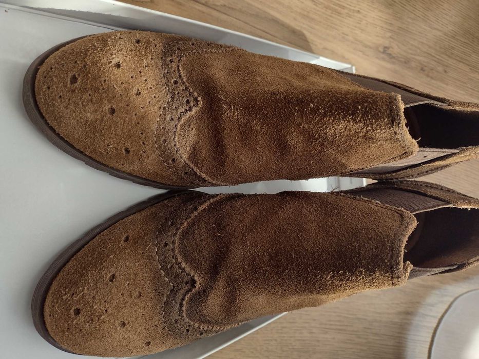 Sprzedam damskie botki  rude buty zamszowe rozmiar 40