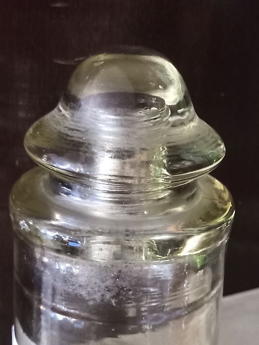 Isolador elétrico antigo grande em vidro