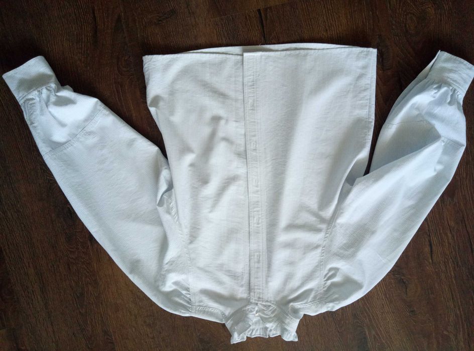 Рубашка H&M укороченная с широкими рукавами р.36(S)