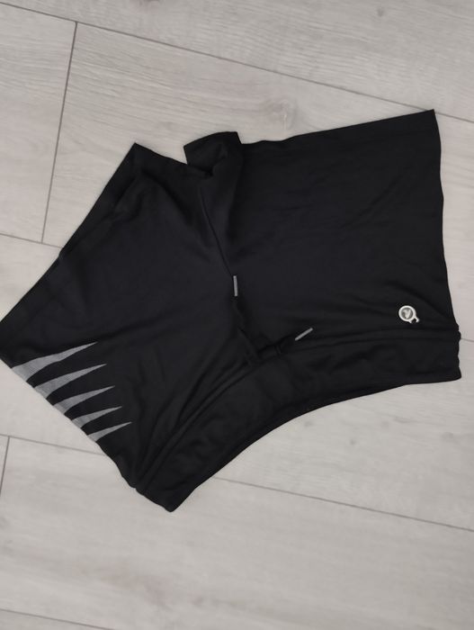 Spodenki sportowe damskie
