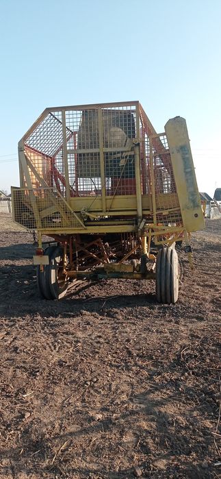 Буряковий комбайн