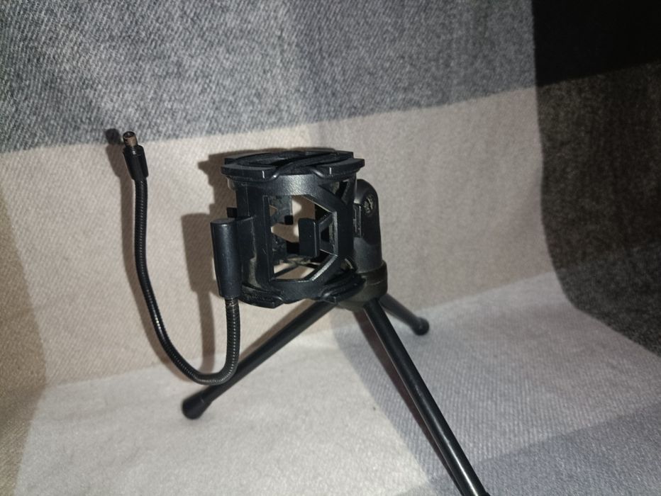 Мікрофон redragon Model GM100 — якісний звук, без коробки