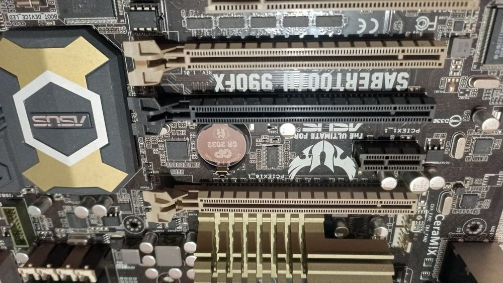 SABERTOOTH комплект 16gb DDR3  процессор Phenom 2 , 6 ядер
