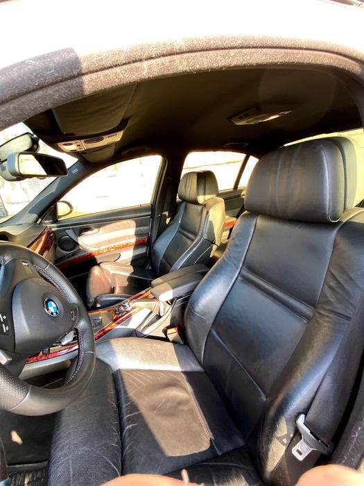 BMW E90 328xi 2010 3.0I