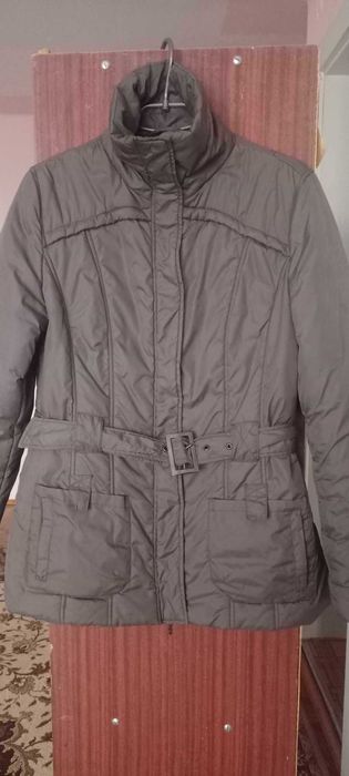 Жіноча куртка...
