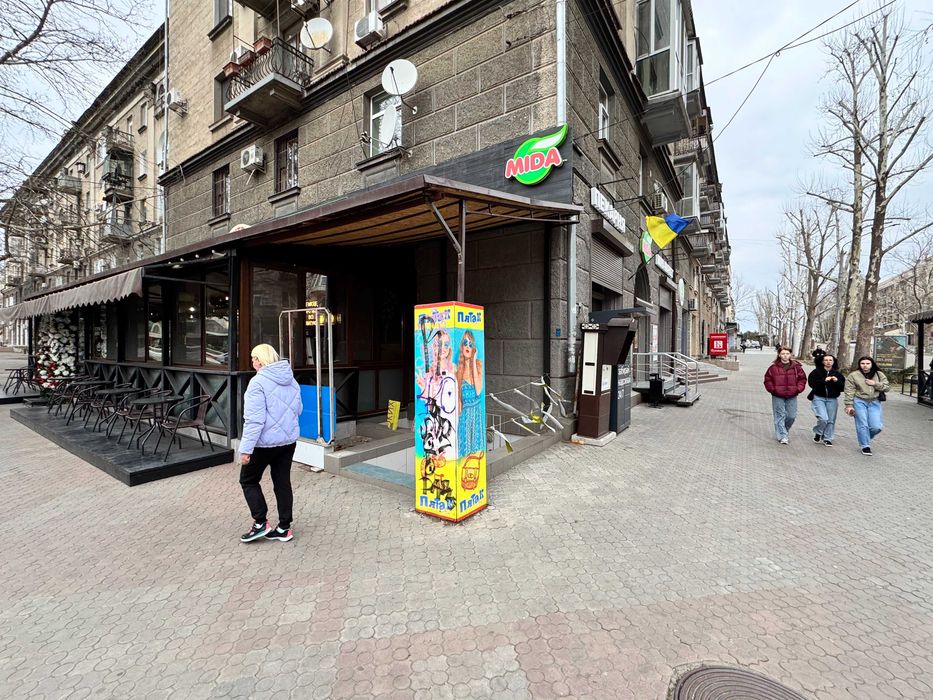 Соборна приміщення 216 кв.м. прохідняк ТОП місце фасад