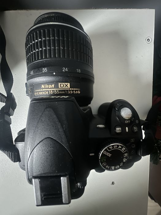 Nikon D3100 + объектив 18–55 мм
