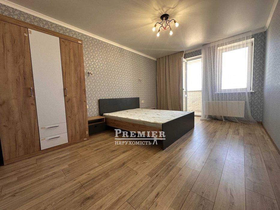 2-комнатная квартира 92 м² с новым ремонтом на Вильямса / Королёва - More