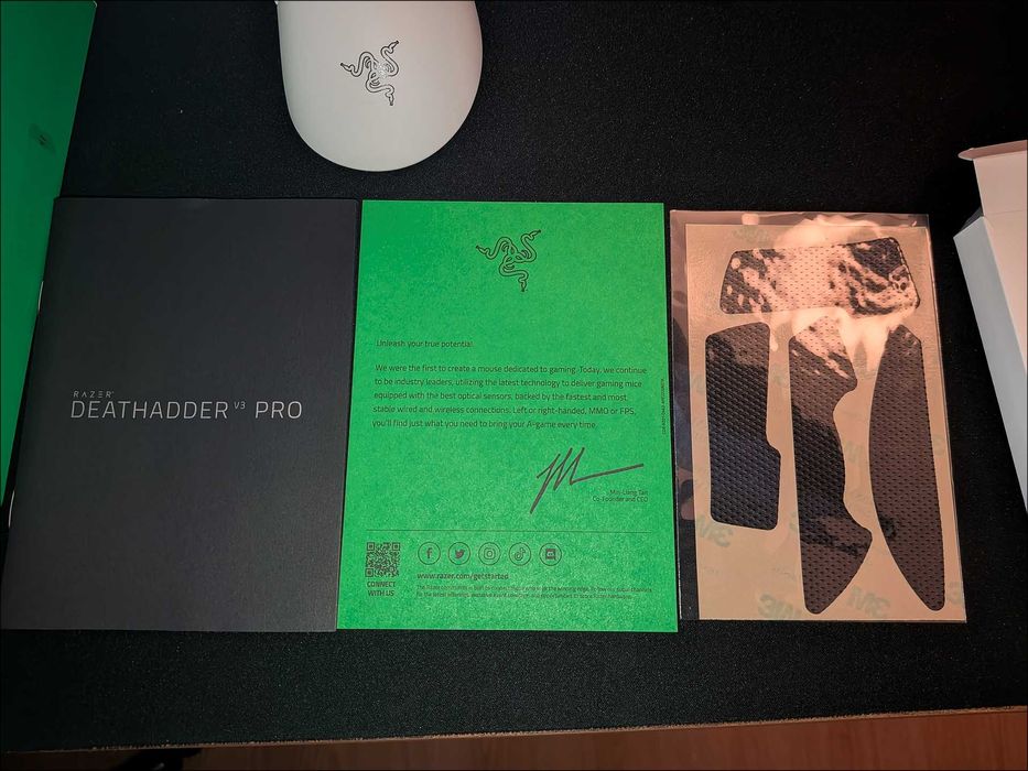 Rato Gaming Razer DeathAdder V3 Pro ( Como Novo) + Acessorios