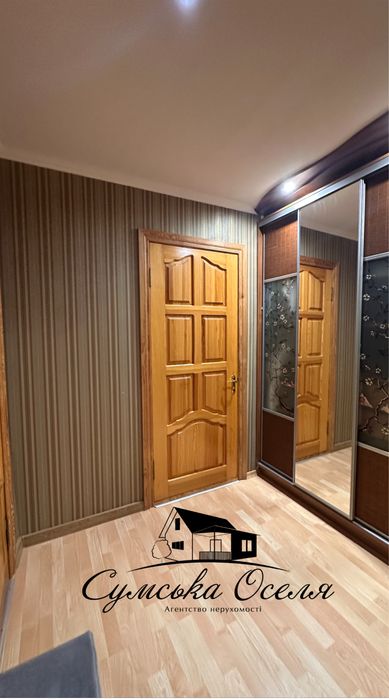 Продаж 2 кімн. на третьому поверсі в Цегляному будинку