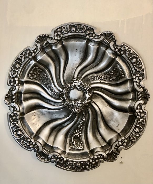 Tin-Worked Plates441442497379717120