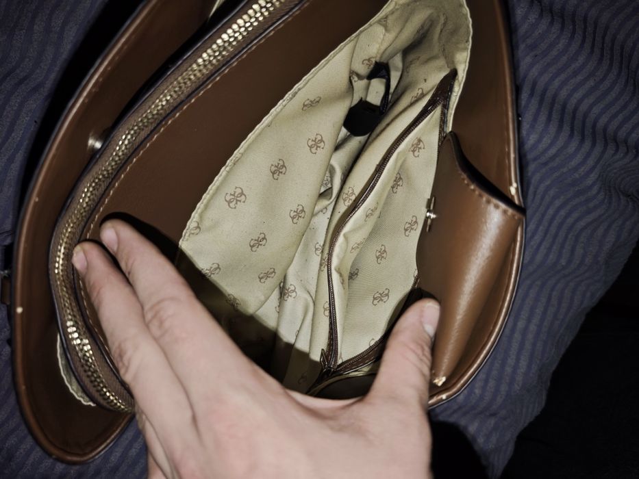 Сумка GUESS Жіноча