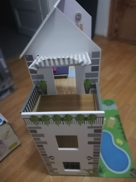 Domek z drewna od pleitive