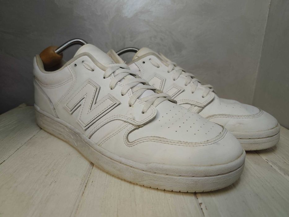 - New Balance 480