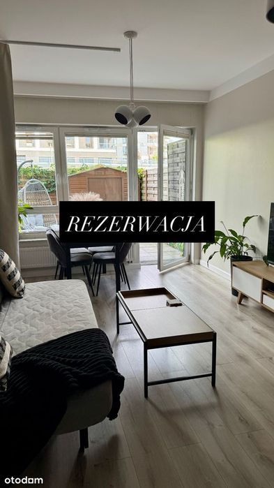2 pokoje z prywatnym ogrodem | Bartąg – Tęczowy Las