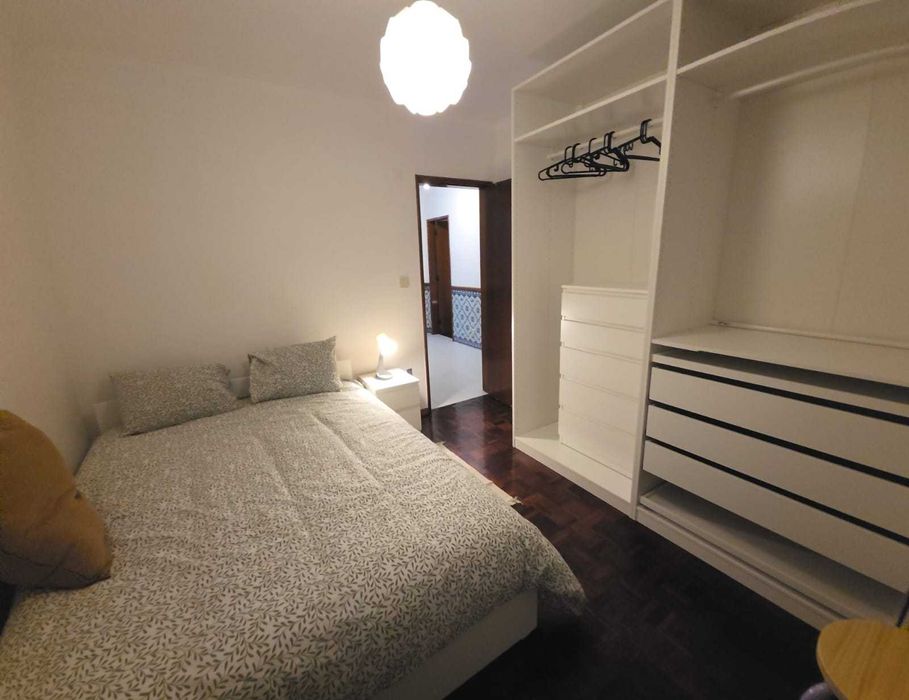 Quarto na Amora, Av Marcos Portugal