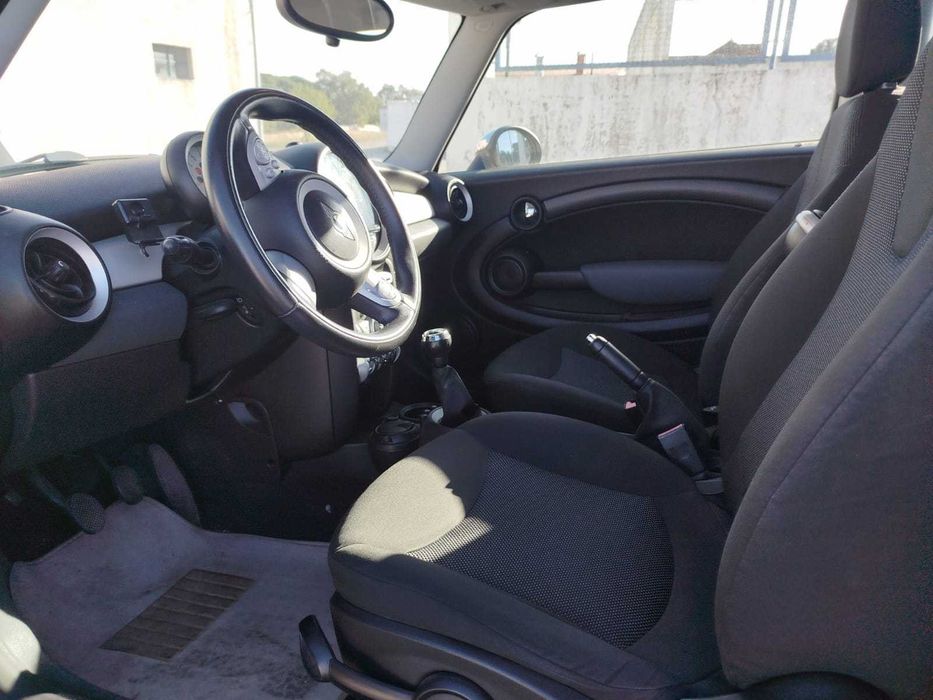 Para peças Mini Mini One 1.4I Ano 2009