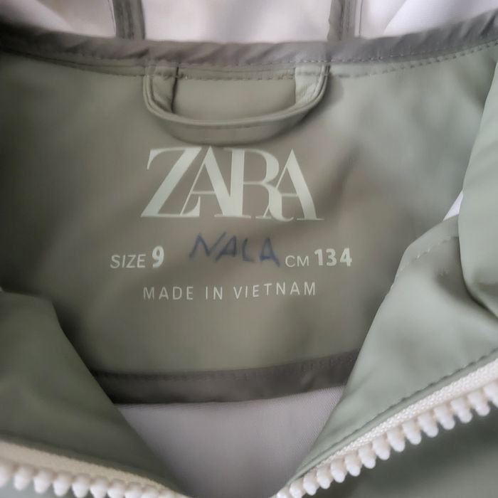 Płaszcz przeciwdeszczowy Zara 128/134