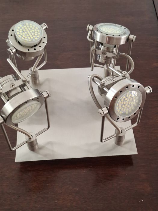 Projetor foco de iluminação  para casa