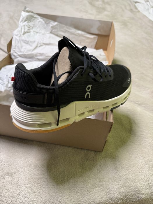 Мужские кроссовки On Cloud Cloudnova Form 2