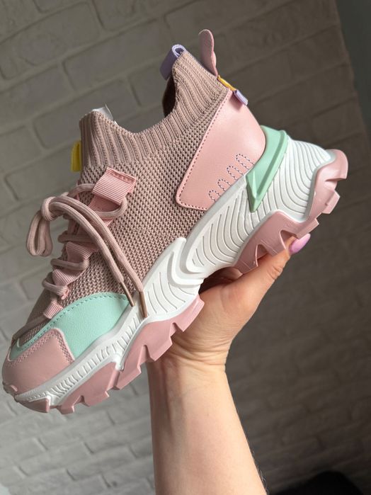 Sprzedam buty nowe