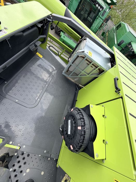 Комбайн Claas lexion 650