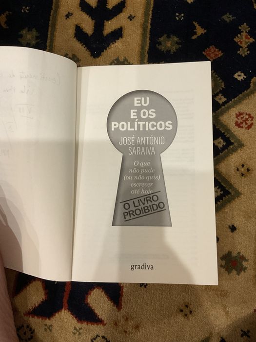 Livro Eu e os políticos- José António Saraiva