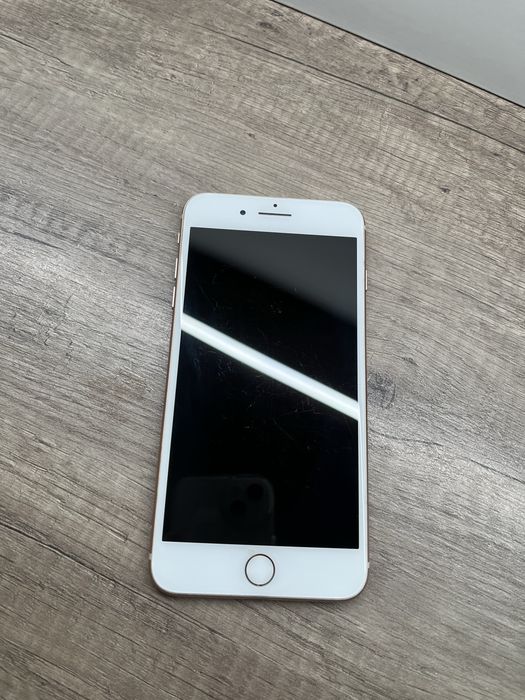 Iphone 8 plus.