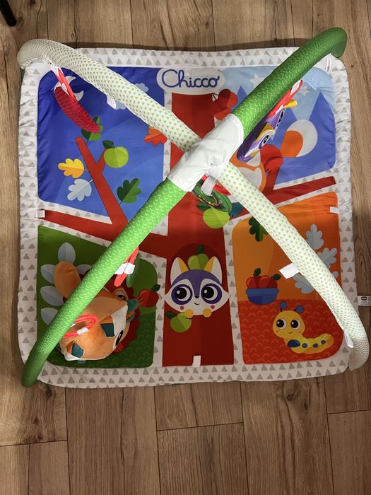 Розвиваючий килимок "Чарівний ліс" фірми  Chicco