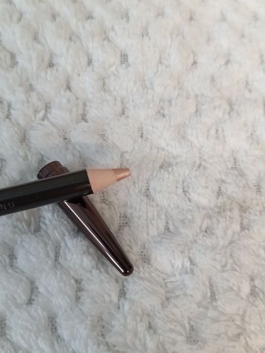 Dwustronna kredka do oczu Shiseido