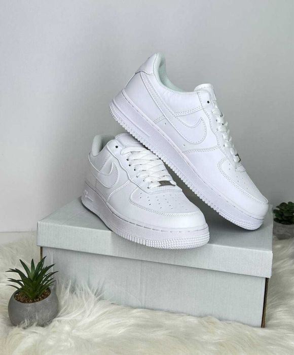 Кроссовки Nike air force 1