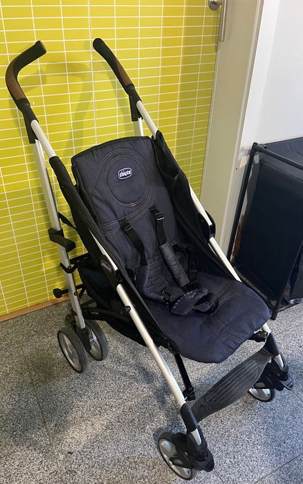 Carrinho de passeio Chicco em ótimo estado436374136811038723