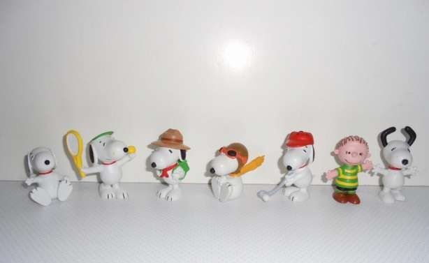 Boneco figuras pvc Snoopy - maia borges