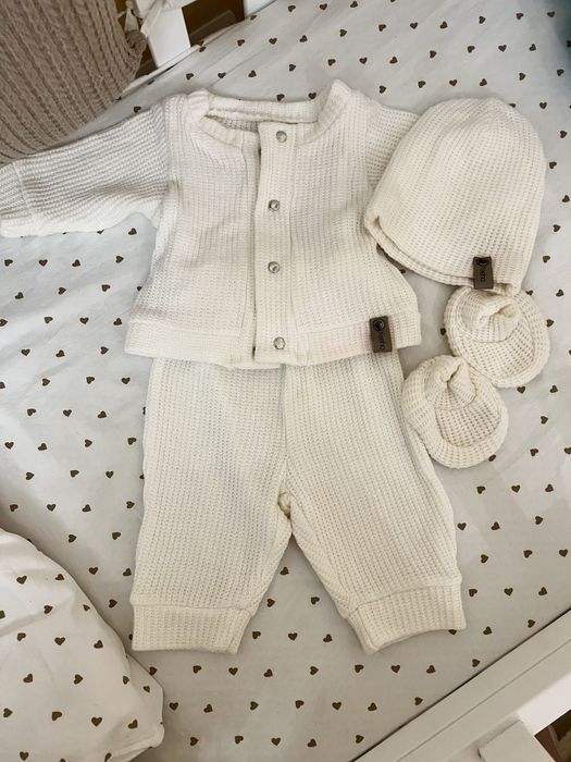 Вʼязаний костюм для хлопчика