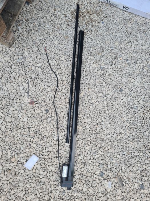 Siłownik elektryczny 12V liniowy