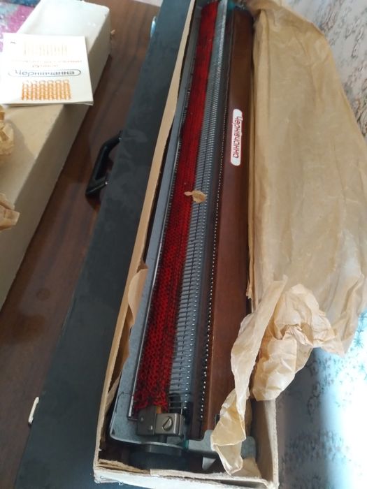 Вязальная машинка Чернивчанка