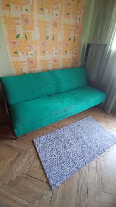 Віддам в гарні руки диван