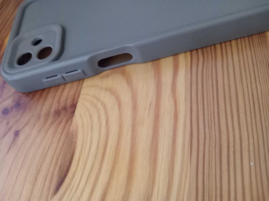 Чехол  iPhone 11