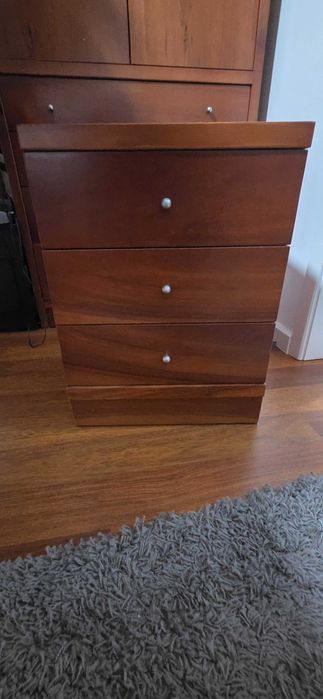 Quarto tipo Estudio em madeira (cerejeira)