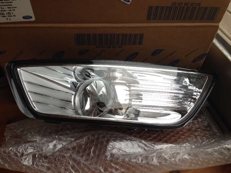 Farol de nevoeiro Ford Mondeo (novo e de origem)