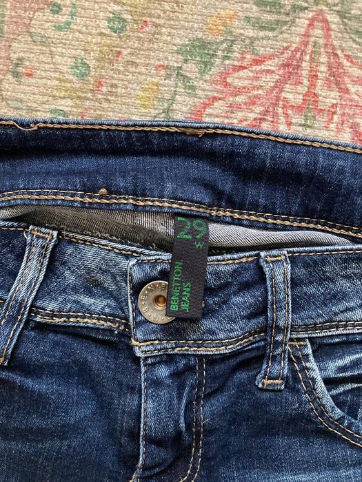 Várias peças de roupa