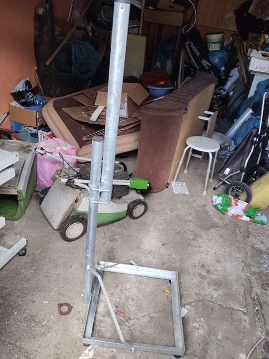Stojak do telewizji satelitarnej